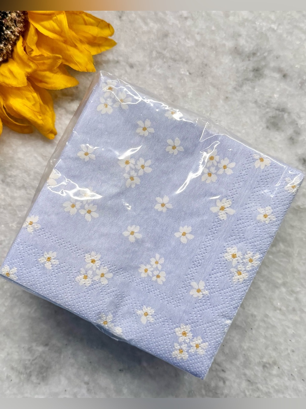 New White Daisy Flower Ditsy Floral Blue & White Paper Beverage Napkins - 40ct